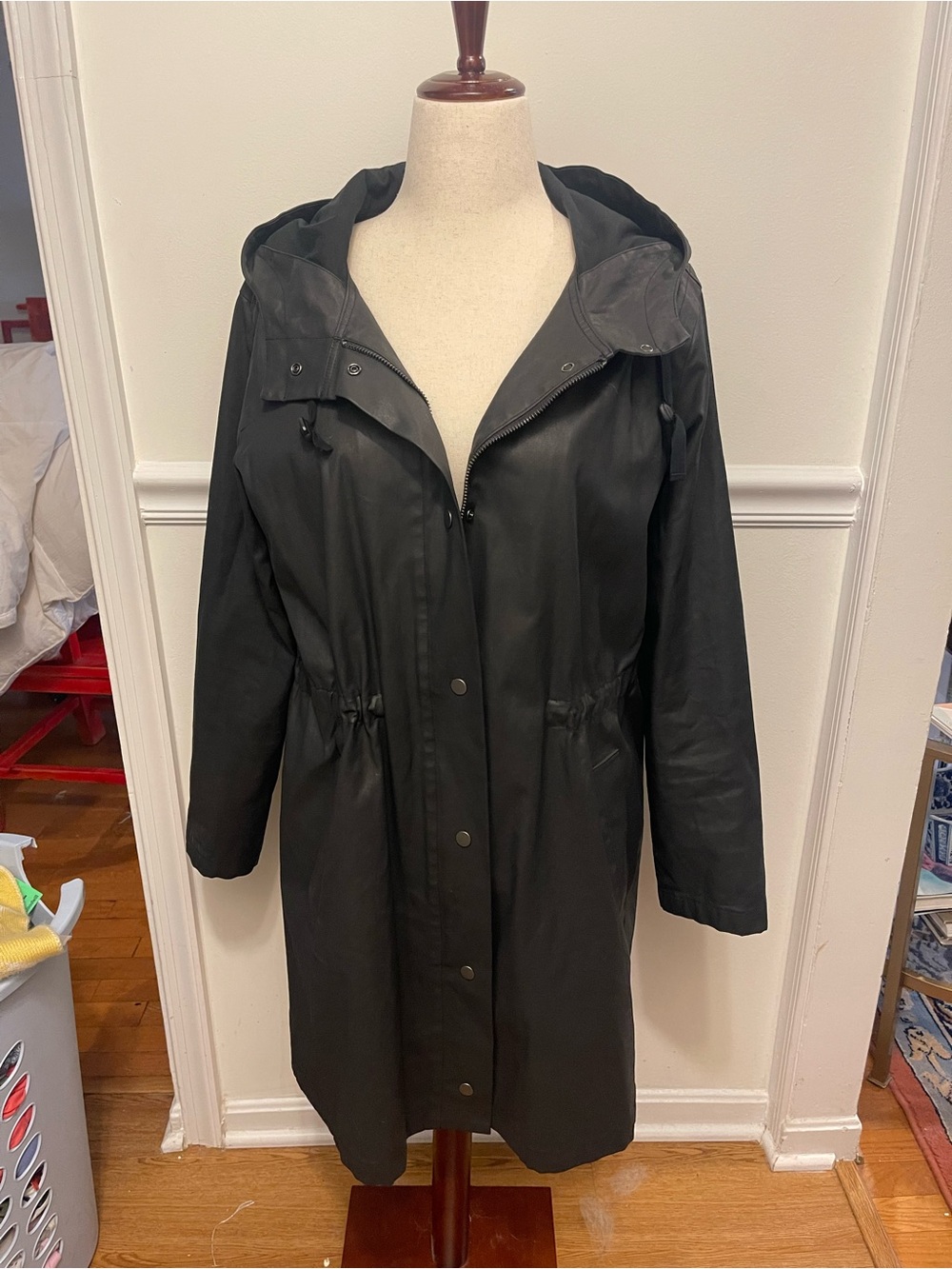 Eileen Fisher Hooded Raincoat – Black – Medium – Water-Resistant Jacket - Picture 3 of 6